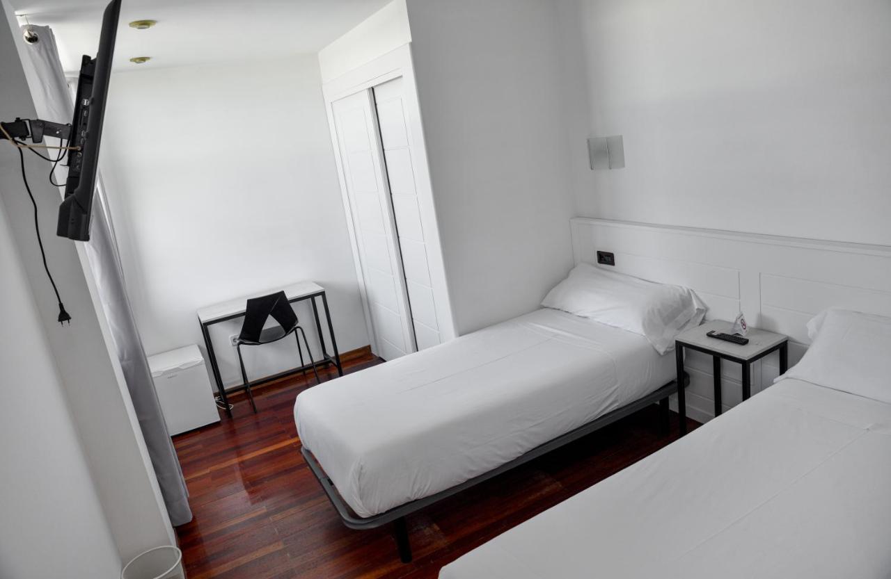 Hotel Chips Ferrol Naron  Ngoại thất bức ảnh