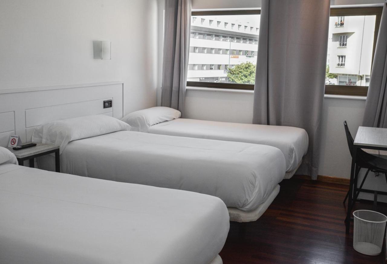 Hotel Chips Ferrol Naron  Ngoại thất bức ảnh