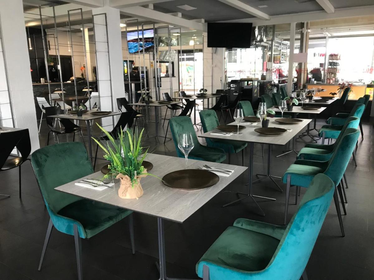 Hotel Chips Ferrol Naron  Ngoại thất bức ảnh